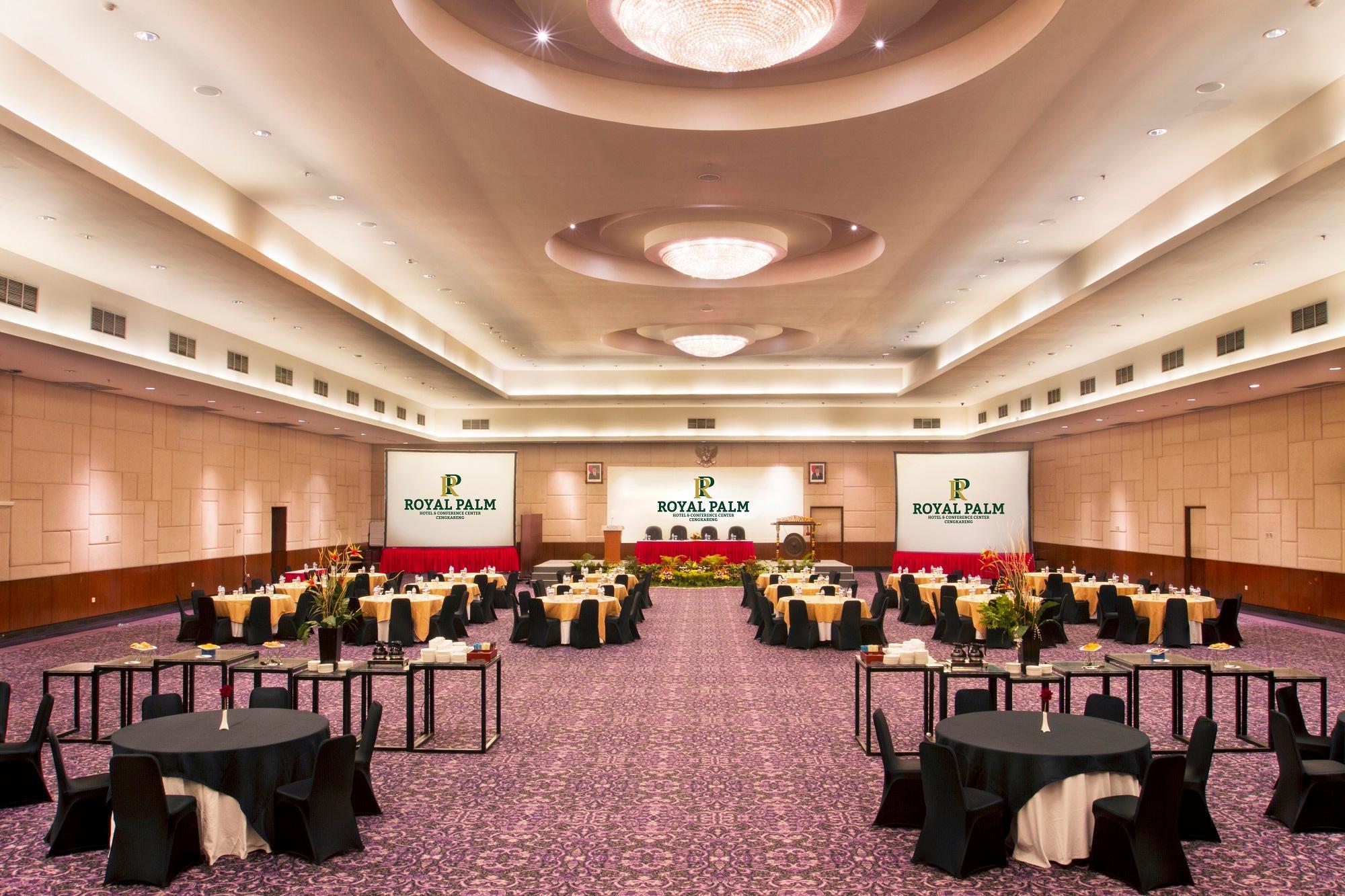 Royal Palm Hotel & Conference Center Cengkareng Jakarta Exterior photo