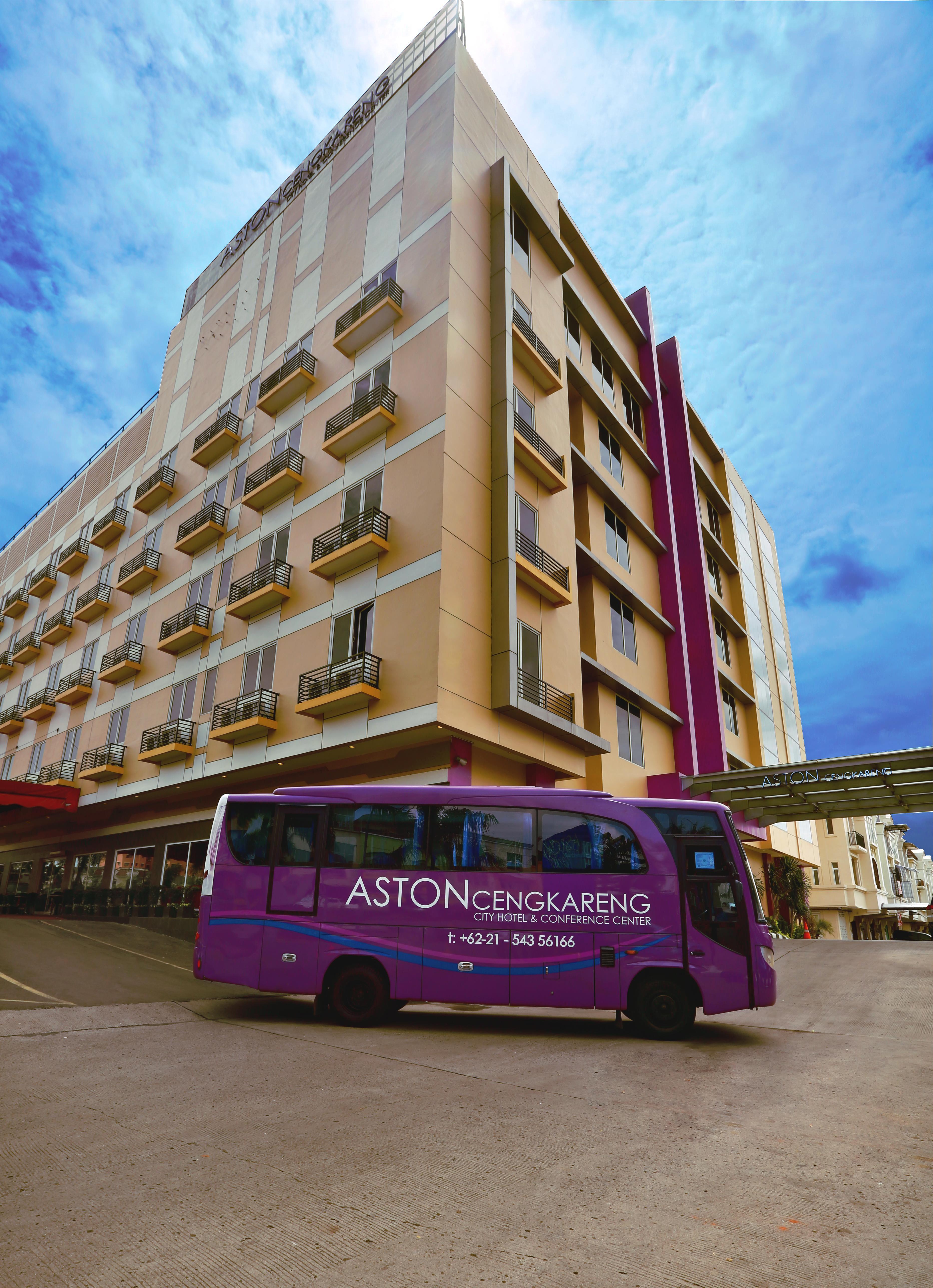 Royal Palm Hotel & Conference Center Cengkareng Jakarta Exterior photo